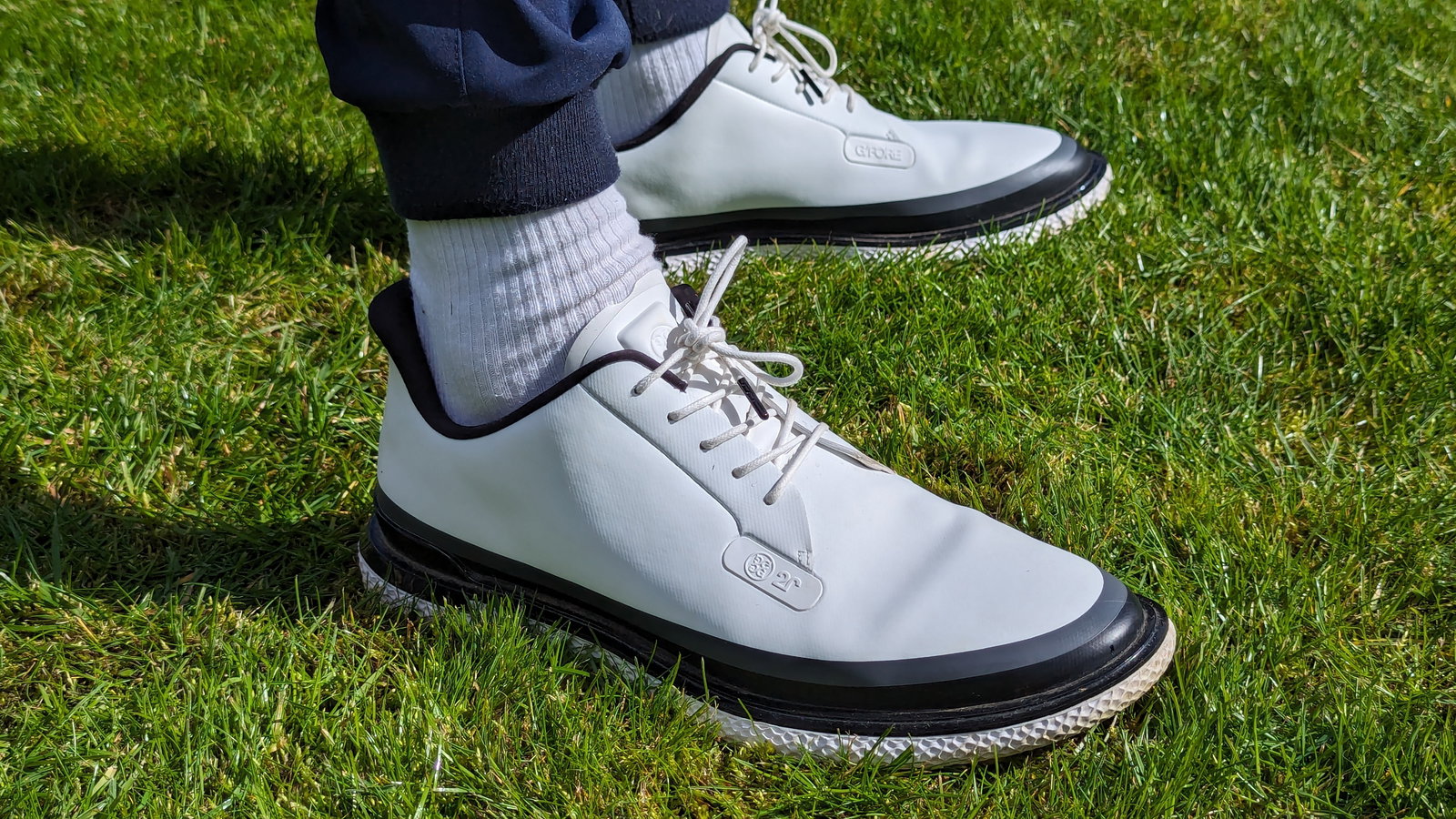 G/FORE GALLIVANTER ホワイト ゴルフシューズ G/FORE Men's Debossed Gallivanter Spikeless Golf Shoes - Worldwide