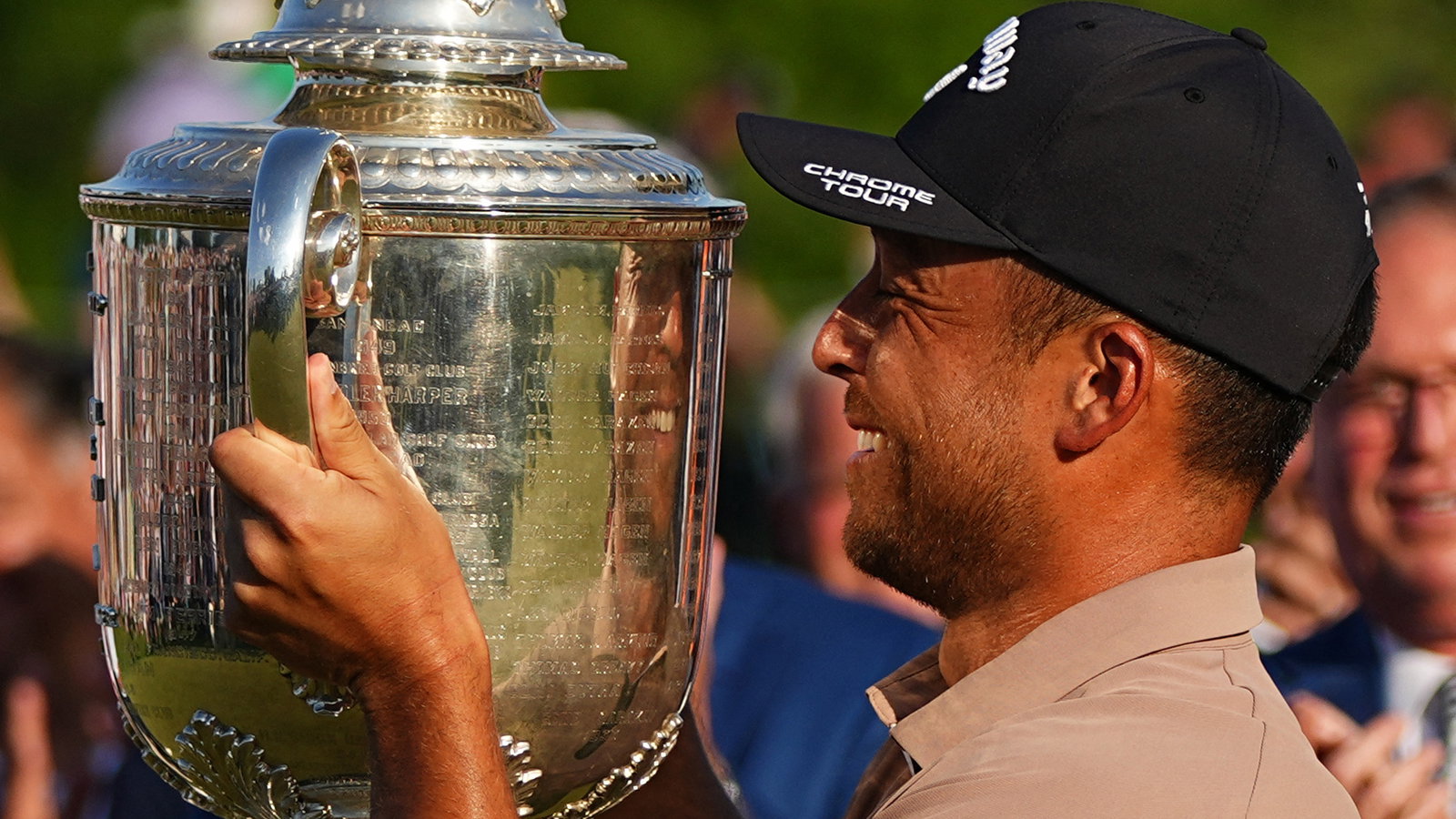 Xander Schauffele wins the 2024 PGA Championship 