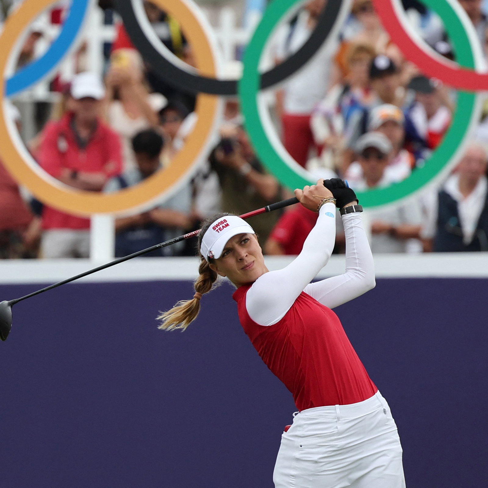Morgane Metraux led the women's Olympic golf after round 1