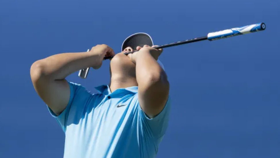 Tom Kim has apologised for damaging the 12th green