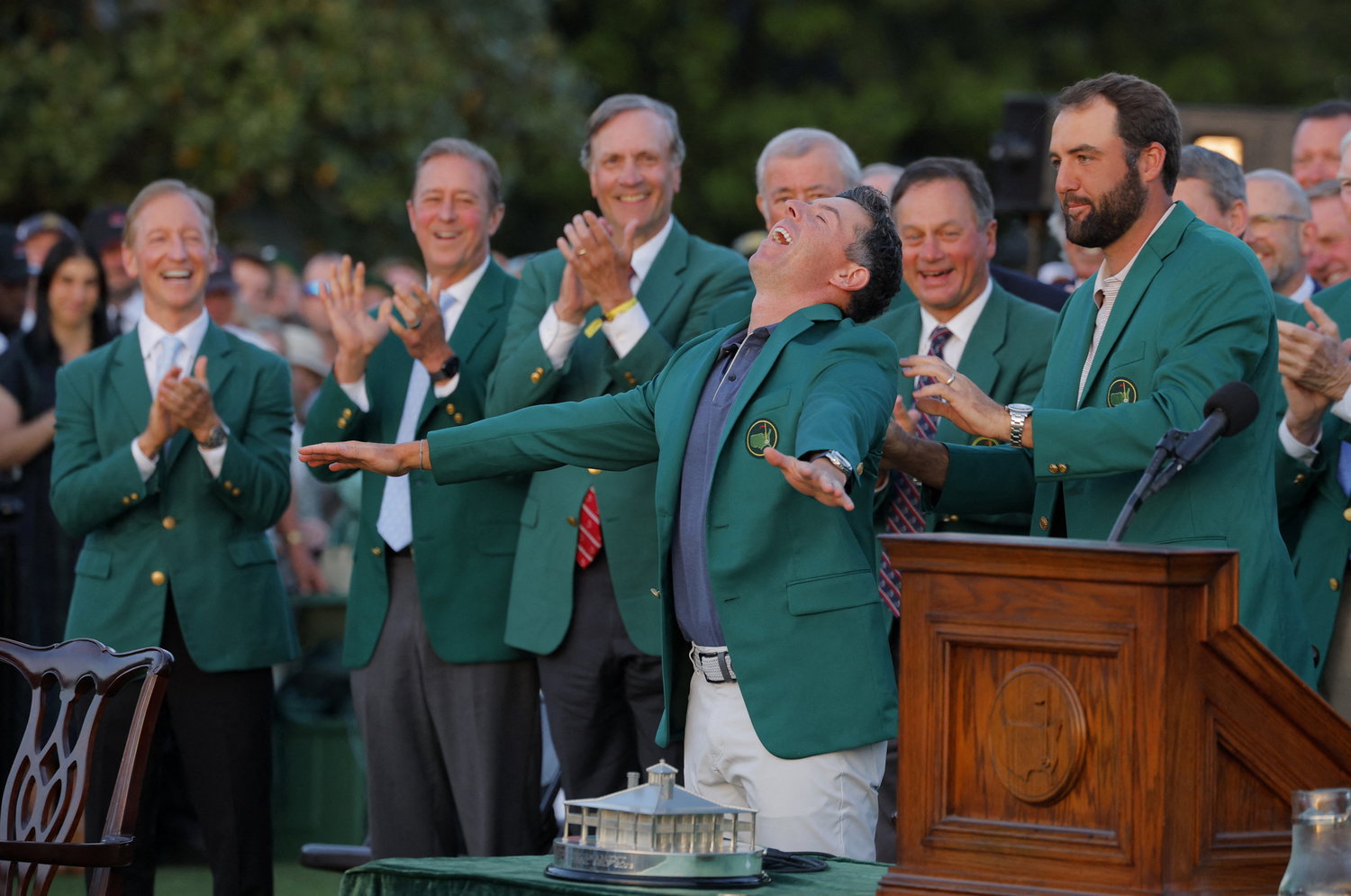 The Masters LIVE: Rory McIlroy wins The Masters in playoff to capture ...