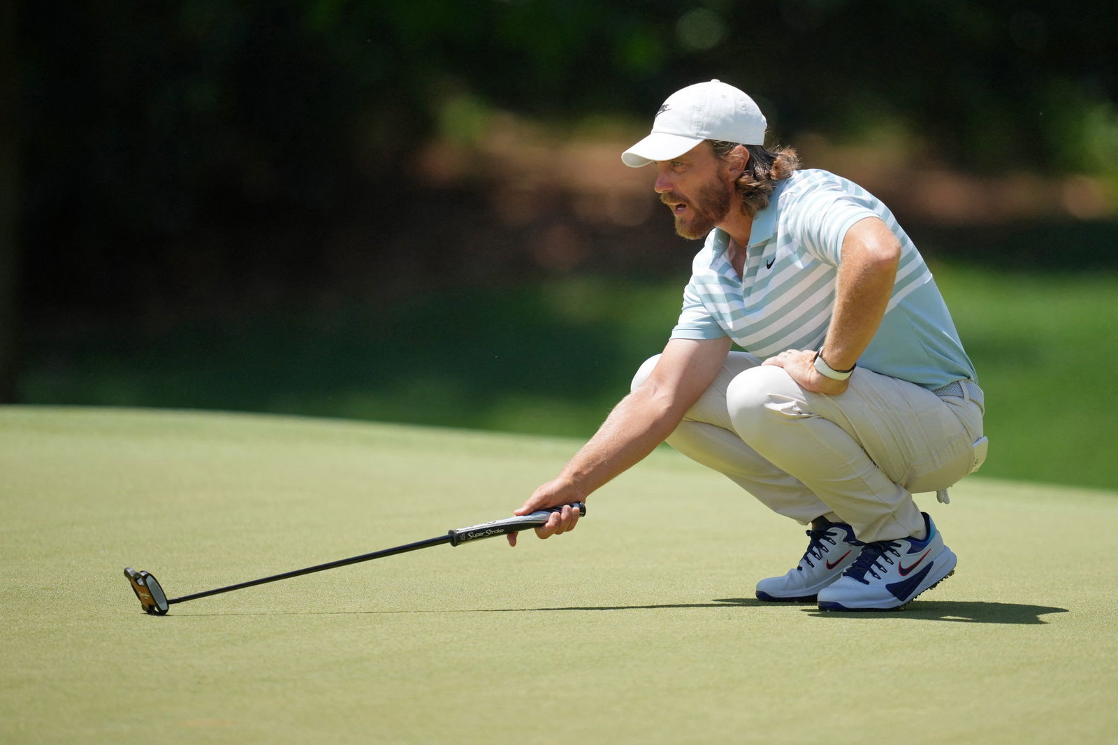 Fans have debated Fleetwood's putt at 18