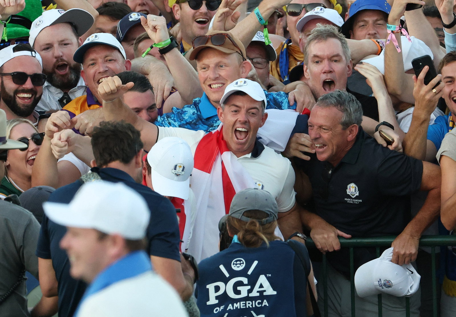 McIlroy celebrates with European fans