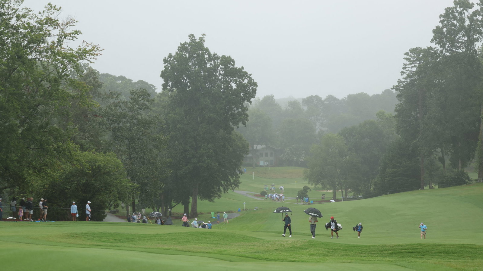 Golf world mourns the loss of Ozaki