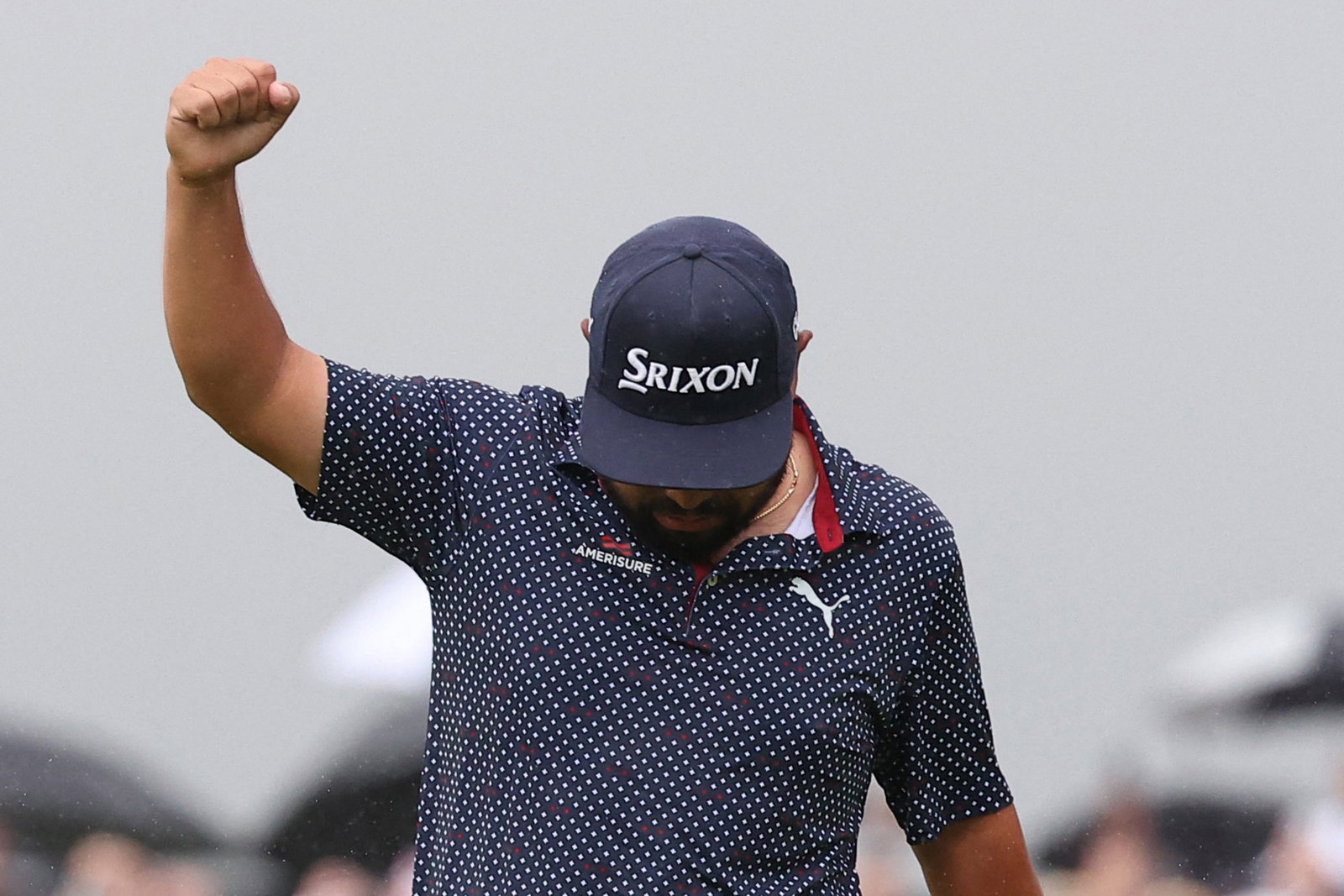 Major champion sparks LIV Golf chatter after late WD from WM