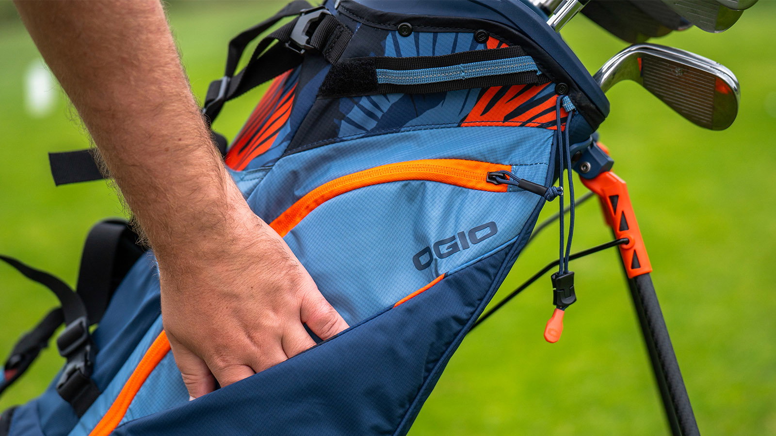 OGIO's new Featherlite Golf Bag. Courtesy OGIO