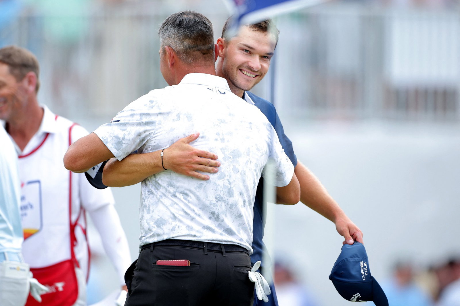 Woodland and Hojgaard set up Sunday showdown