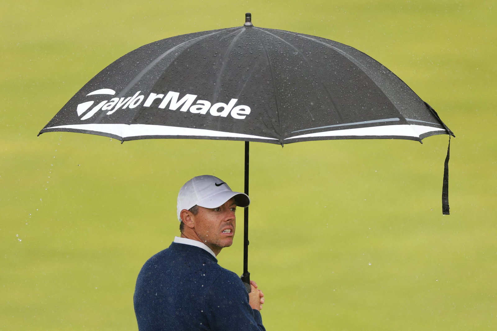 Rory McIlroy backs the 10 cards initative
