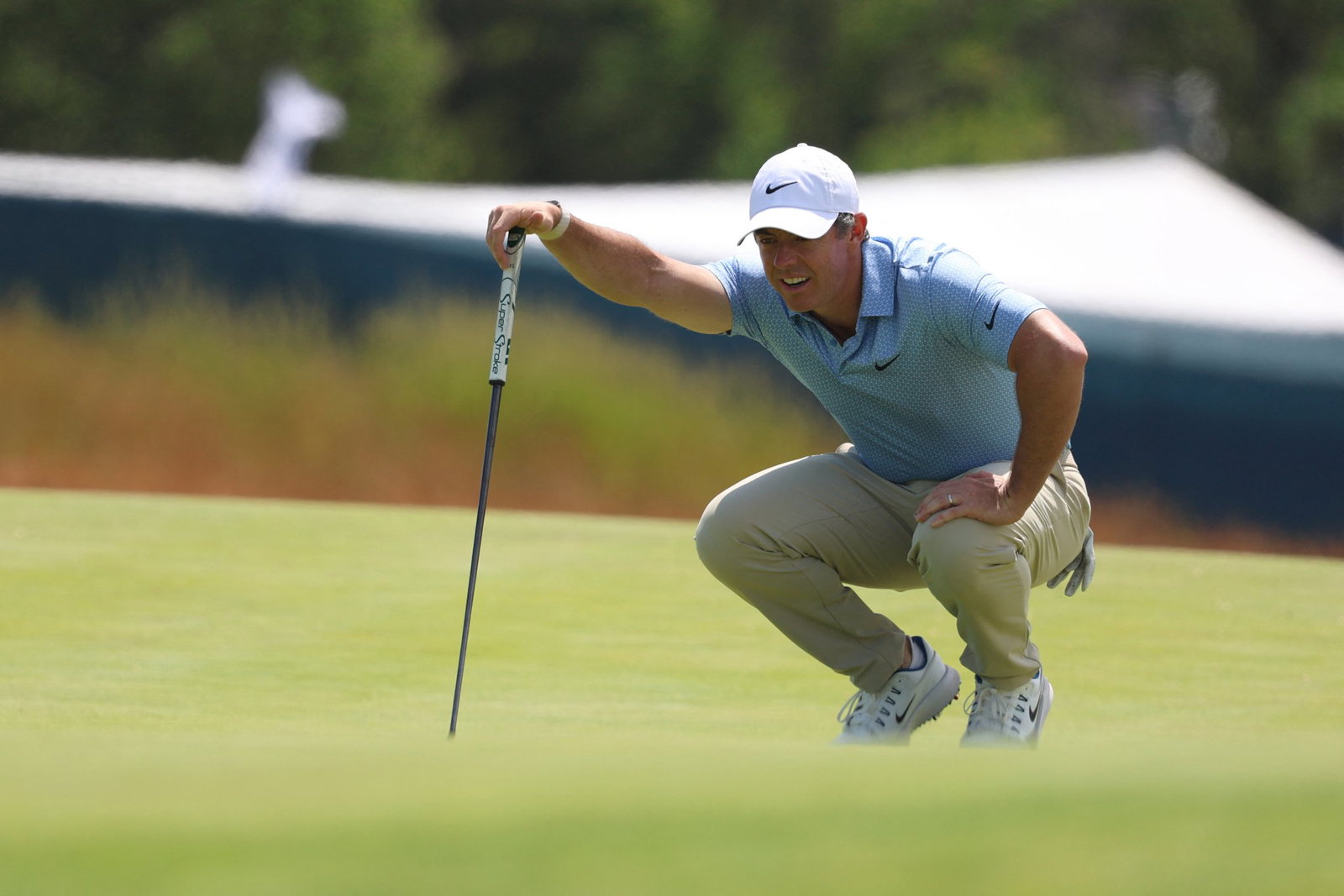 Rory McIlroy signed for an opening 69 at Shinnecock Hills