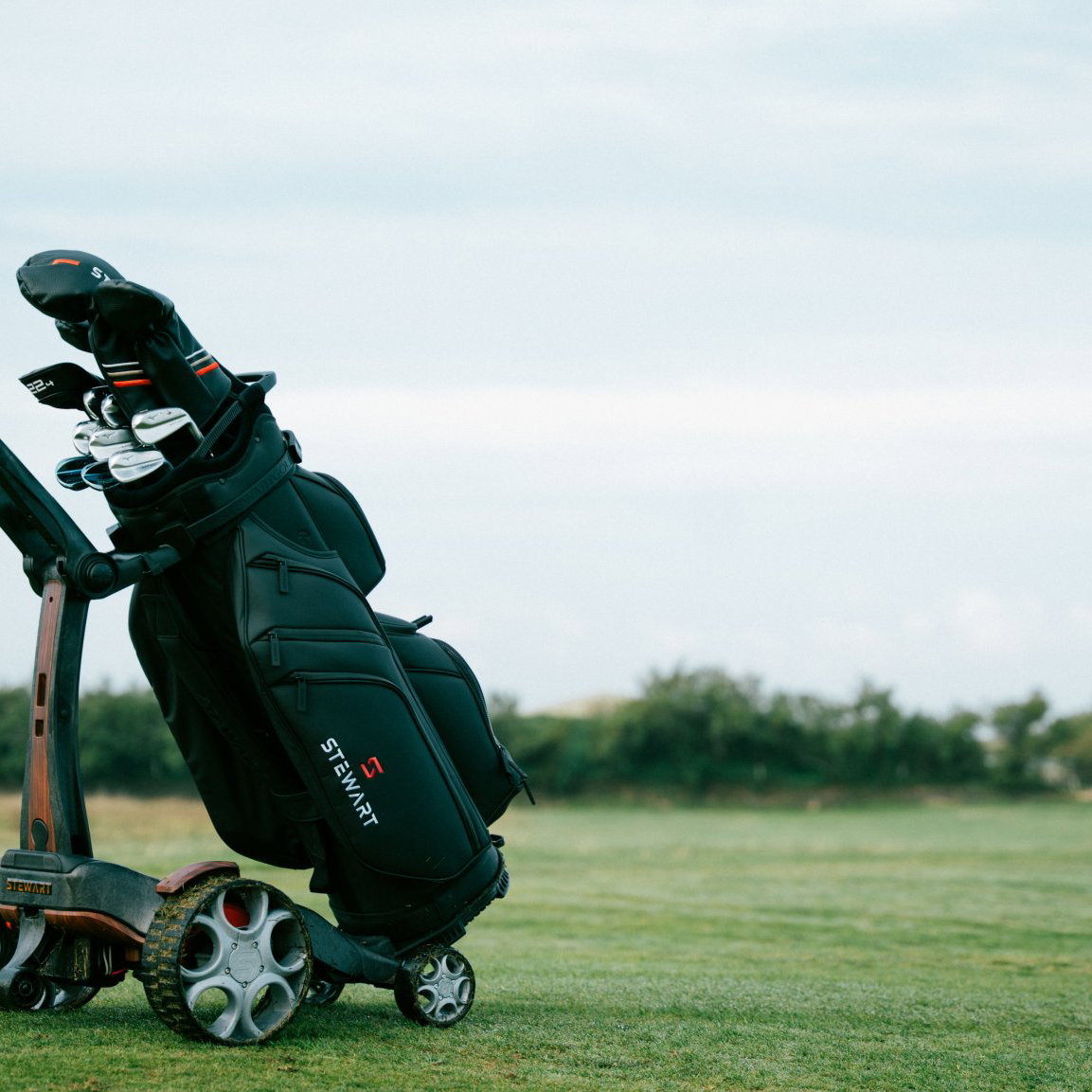 Stewart Golf Q Follow