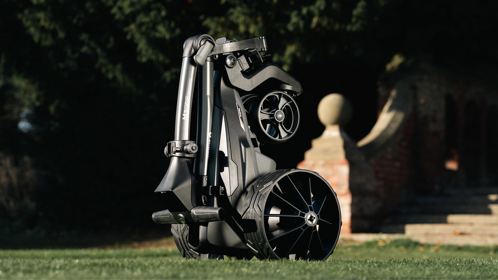 The new Motocaddy M7 GPS REMOTE. Courtesy Motocaddy