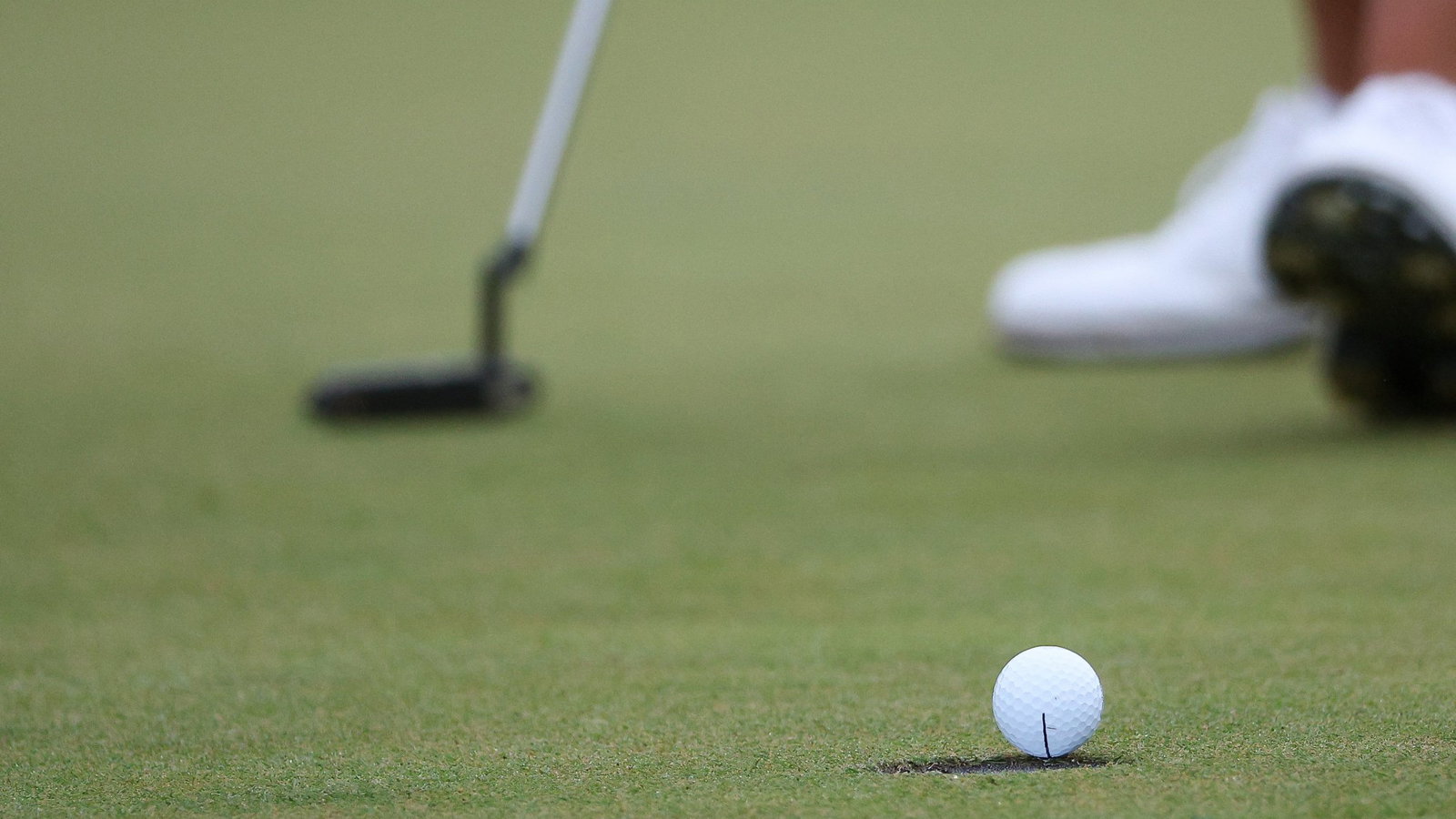 We're down to the Round of 16 at Merion