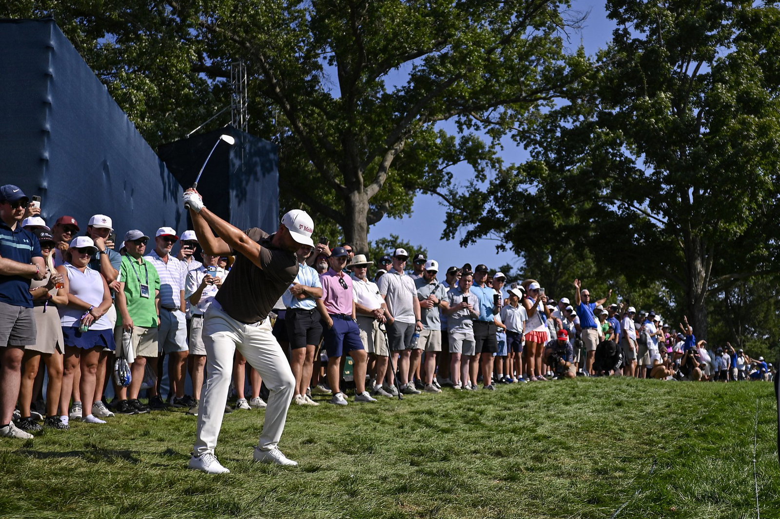 Wyndham Clark held off a charging Rory McIlroy at the BMW Championship