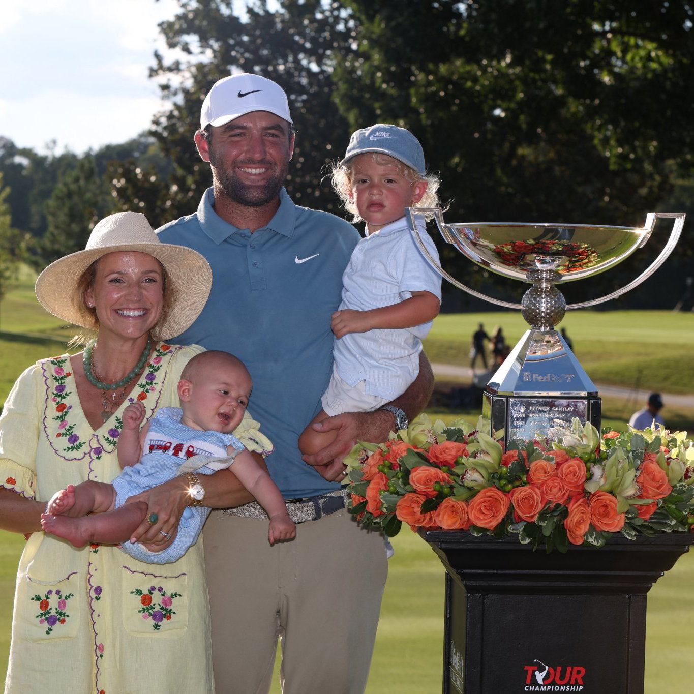 Scottie Scheffler celebrates with family