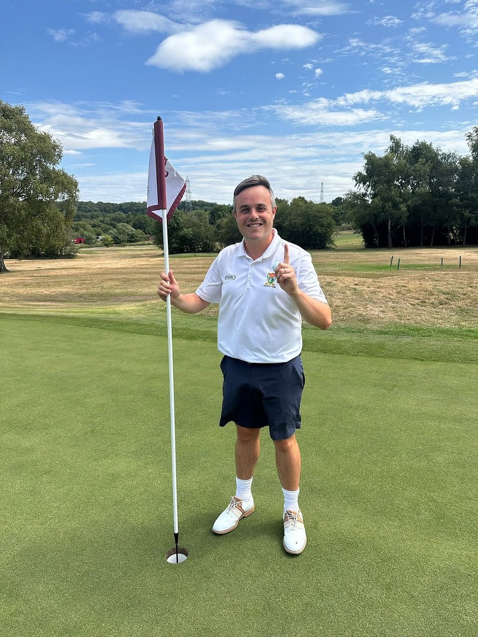Matt Vigurs celebrates his par-4 ace