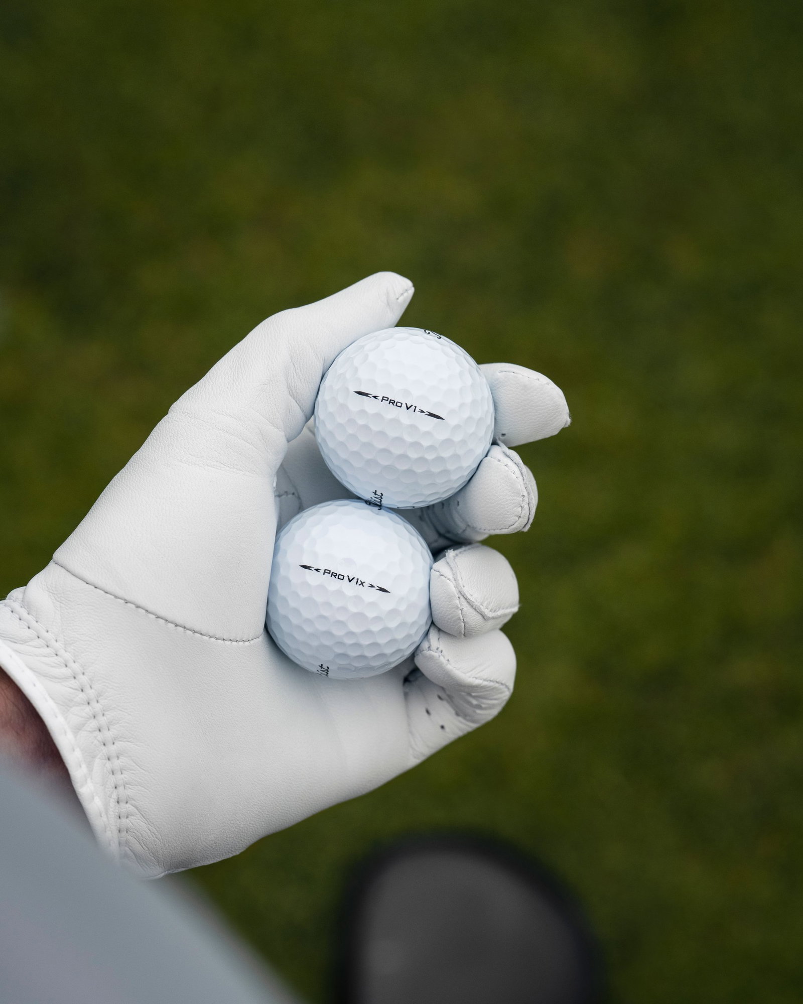 NEW Titleist Pro V1 and Pro V1x golf balls