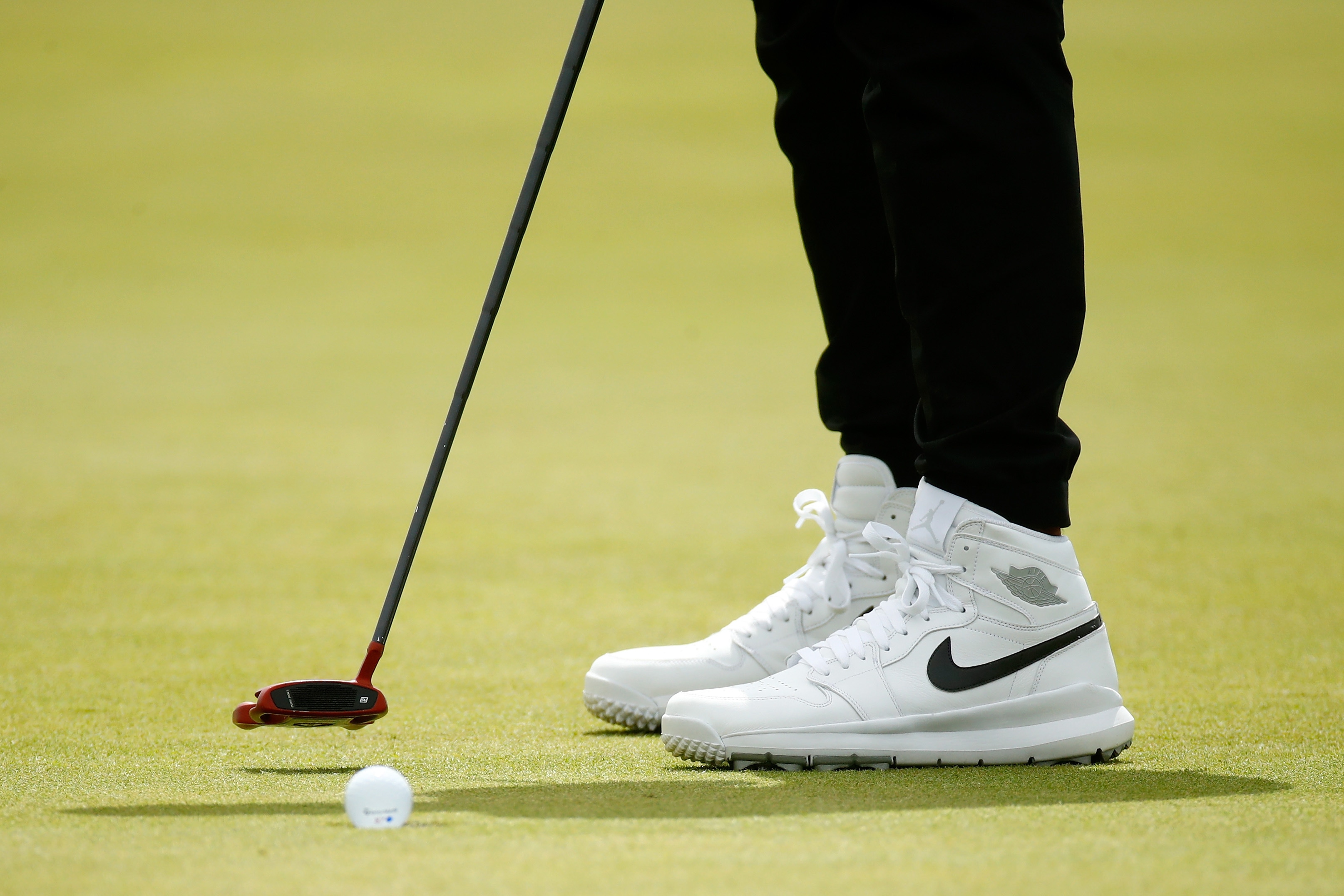 coolest nike golf shoes