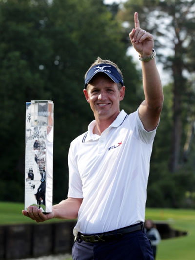 TopGolf launch first mobile golf range