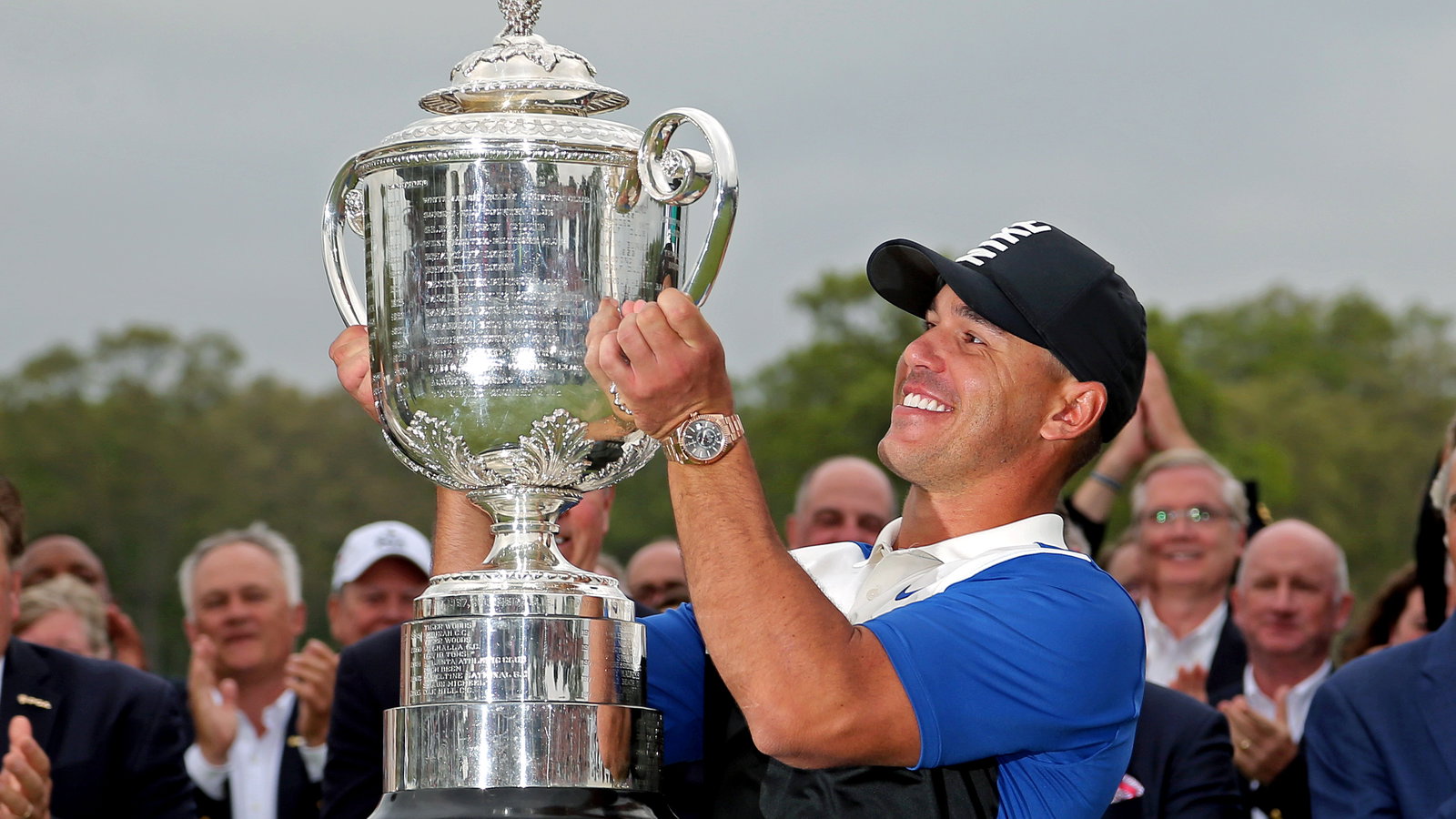 Brooks Koepka BURNS DeChambeau after claiming "he's got no abs"