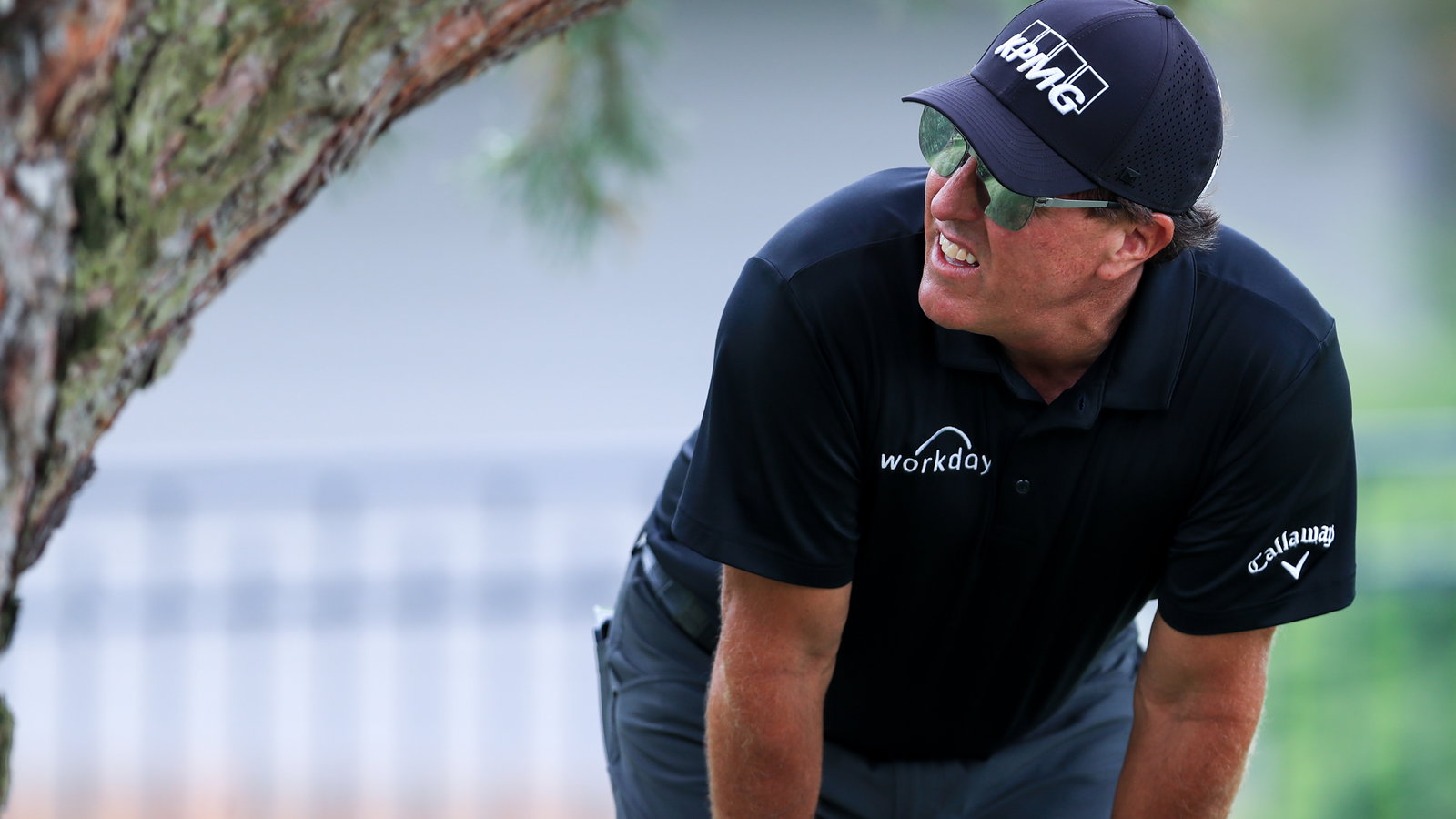 Phil Mickelson attempts 234-FOOT PUTT at Memorial