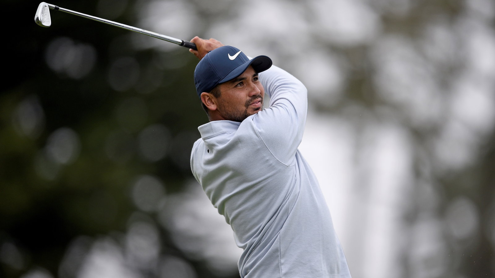 Jason Day using Tiger Woods as his coach to improve back problems