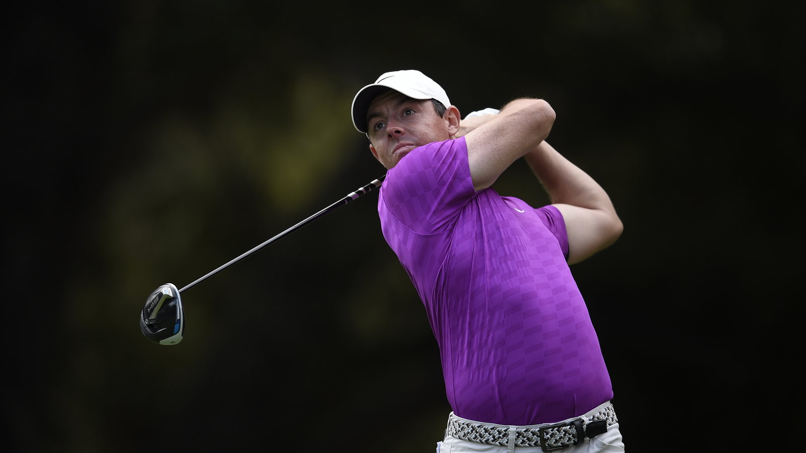 Rory McIlroy SNAPS HIS CLUB in anger during ZOZO Championship opening round