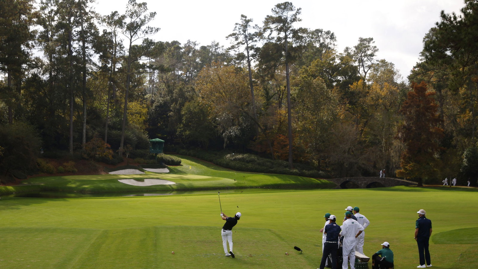Golf fans debate how much they would pay to play Augusta National
