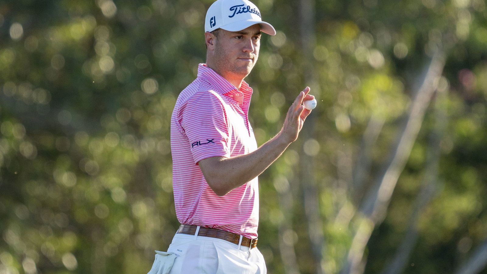 Justin Thomas shares the lead at the Sentry Tournament of Champions