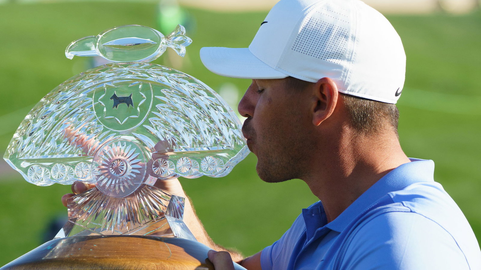 Brooks Koepka wins Phoenix Open after stunning CHIP-IN EAGLE at 17