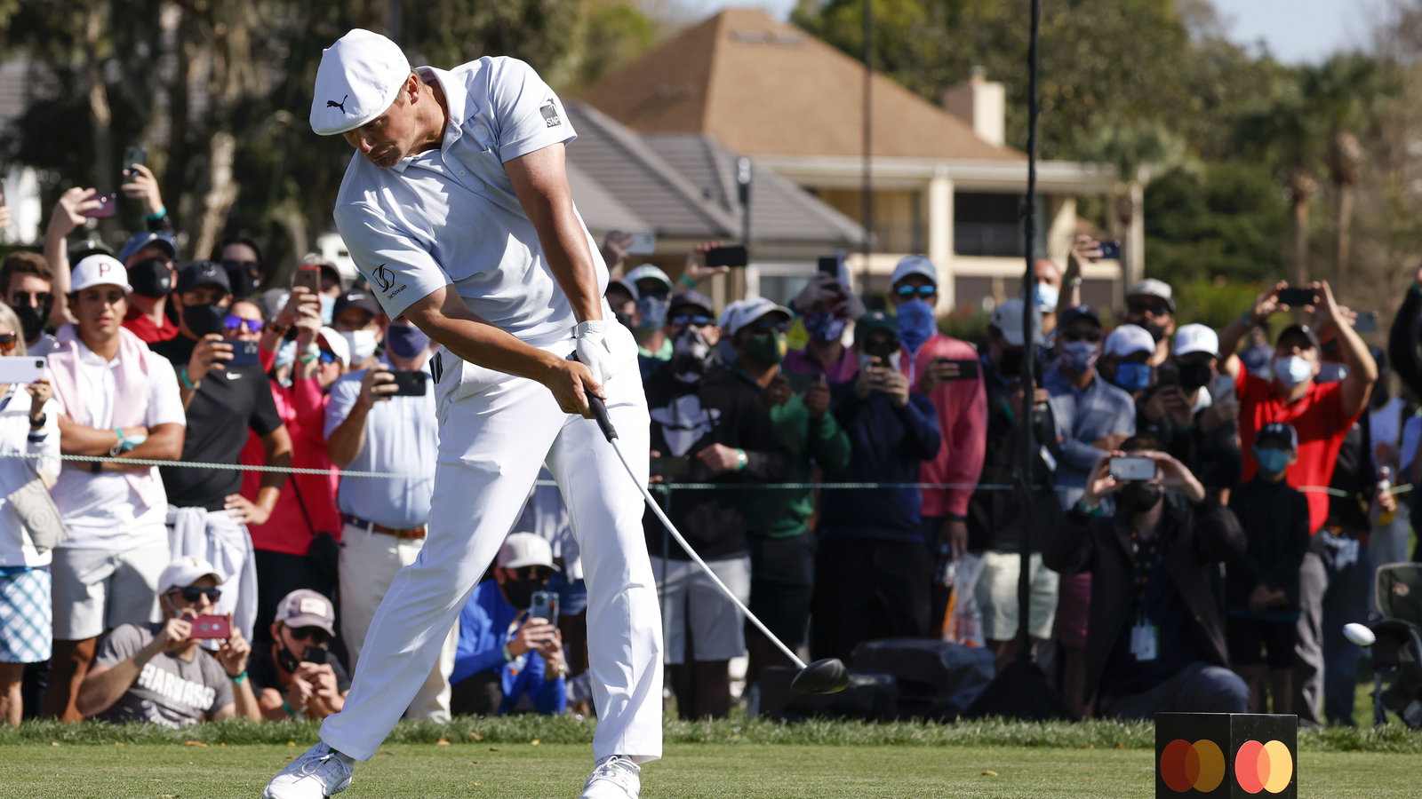Golf fans react to Bryson DeChambeau's long drives at Bay Hill