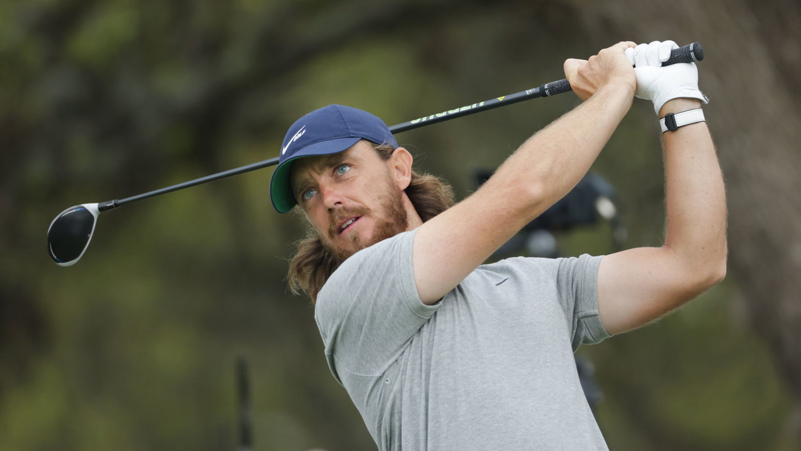 Video emerges of cameraman FALLING OVER during WGC Match Play