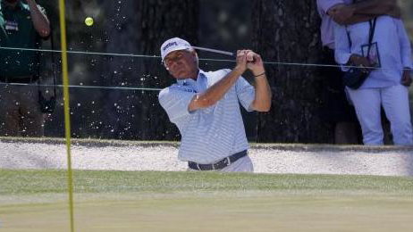 Former Masters champion Fred Couples gets married wearing GOLF SHOES!