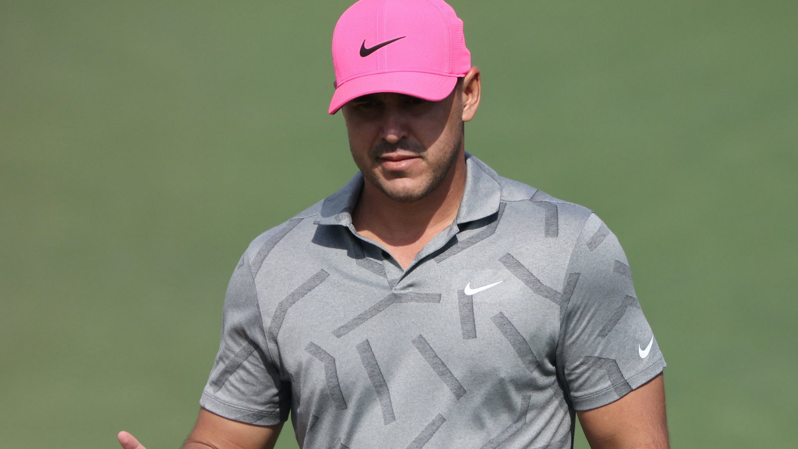Brooks Koepka to play LEFT-HANDED in charity golf match