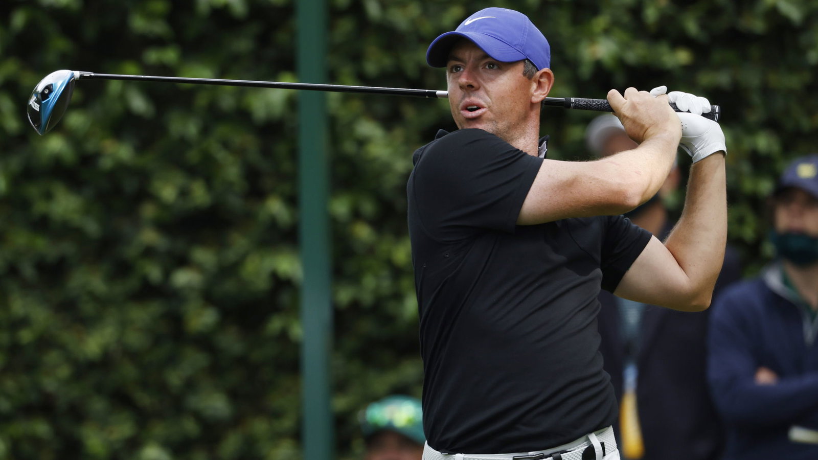 Rory McIlroy earns an AMAZING $1,920 per swing on the PGA Tour
