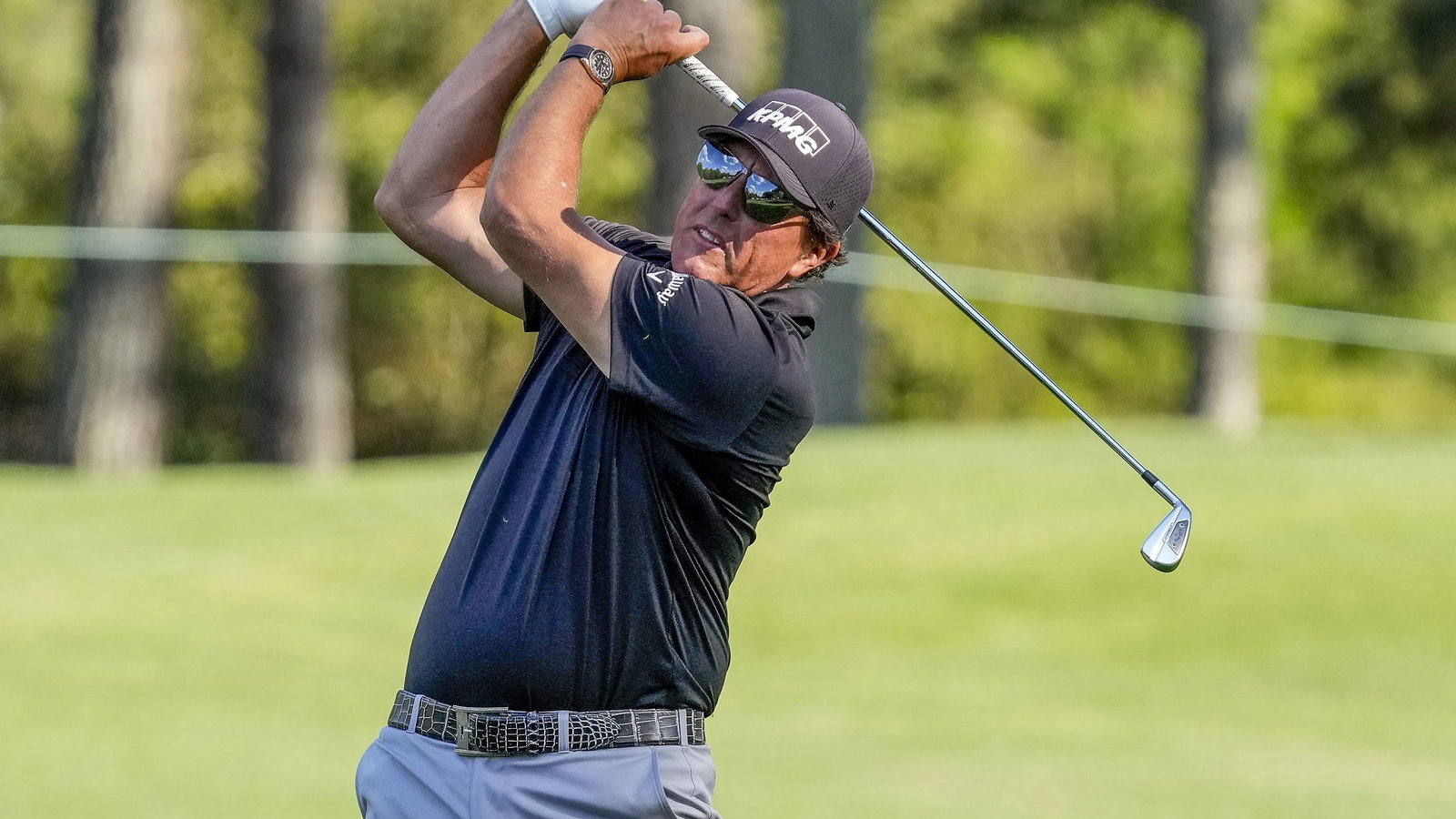 Phil Mickelson has an interesting NEW CLUB in the bag on the PGA Tour