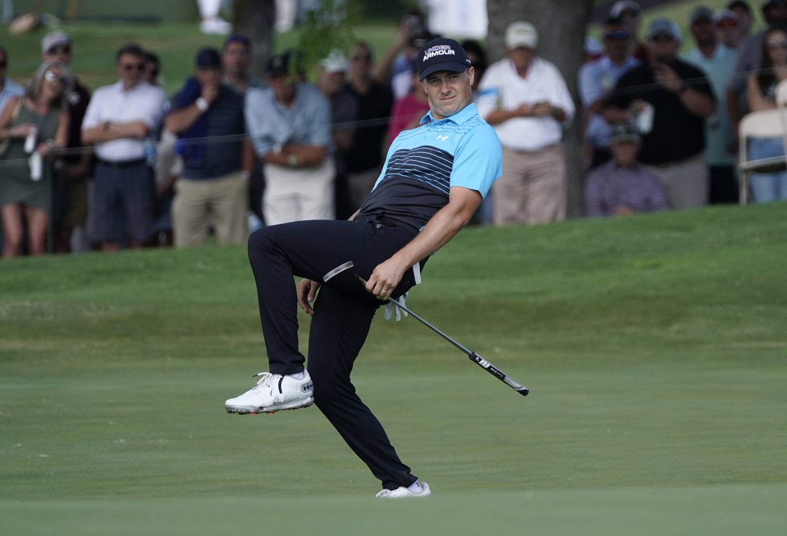 Jordan Spieth given SNEAK PEEK into new Titleist irons 