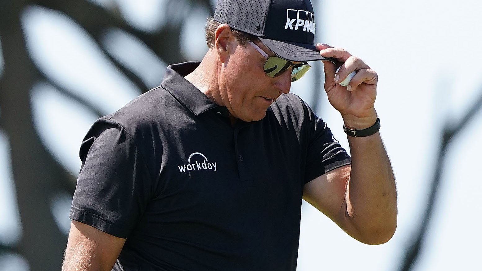 Phil Mickelson RESPONDS as golf fans gets PGA Champion TATTOOED on to his calf