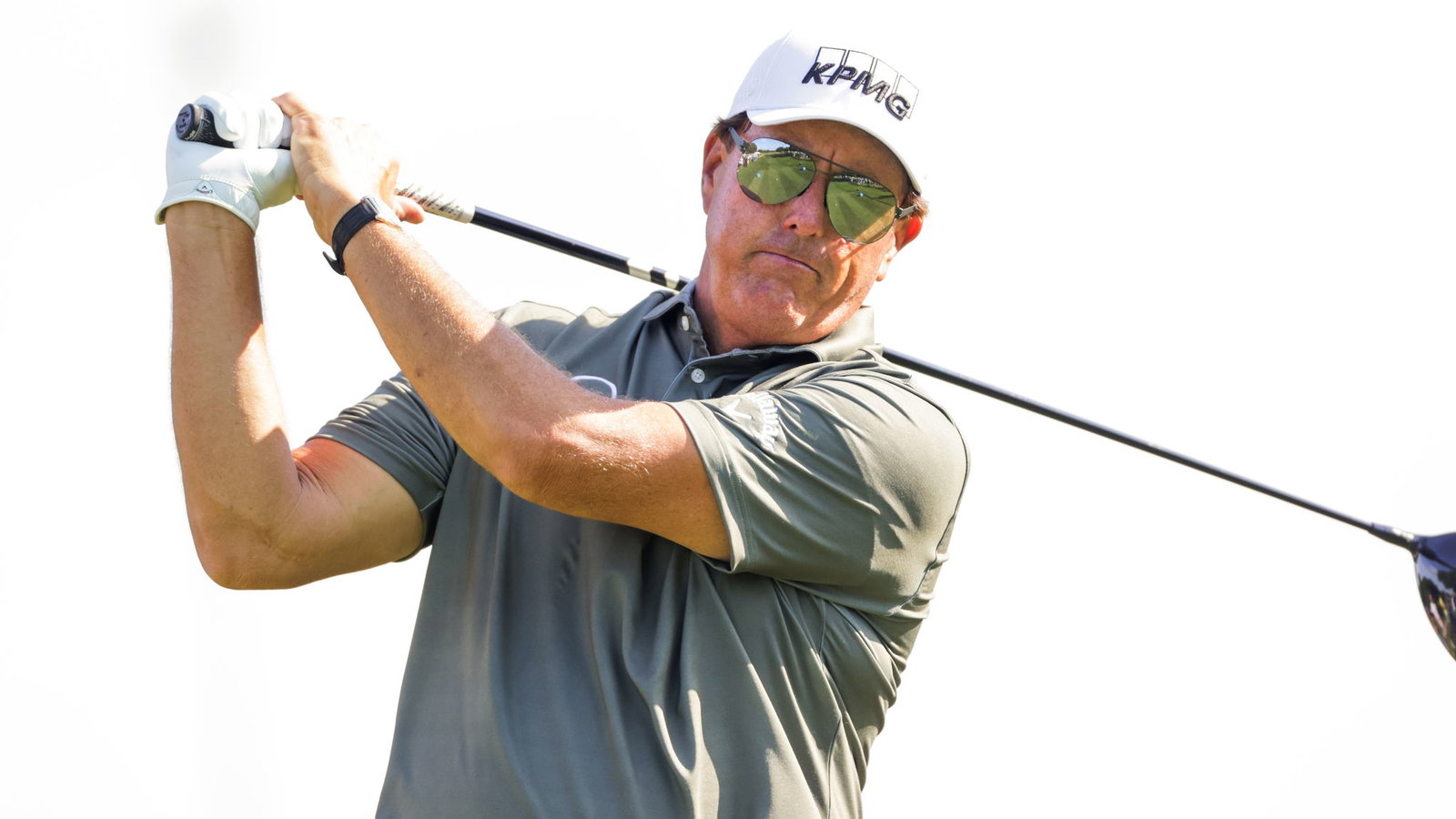 Phil Mickelson's epic response for a golf fan asking to send him a Callaway bag!