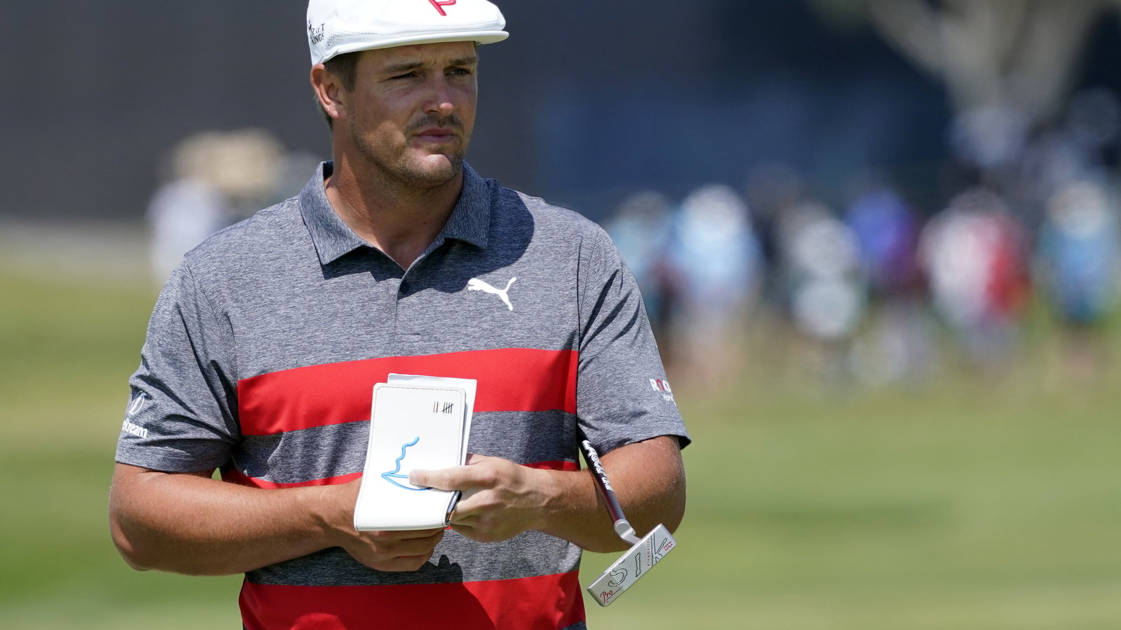 Bryson DeChambeau JUMPS BEHIND Brooks Koepka during interview at US OPEN!