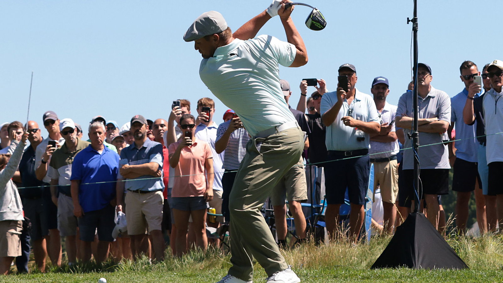 Bryson DeChambeau hits 275-YARD BOMB with a HYBRID at Rocket Mortgage Classic