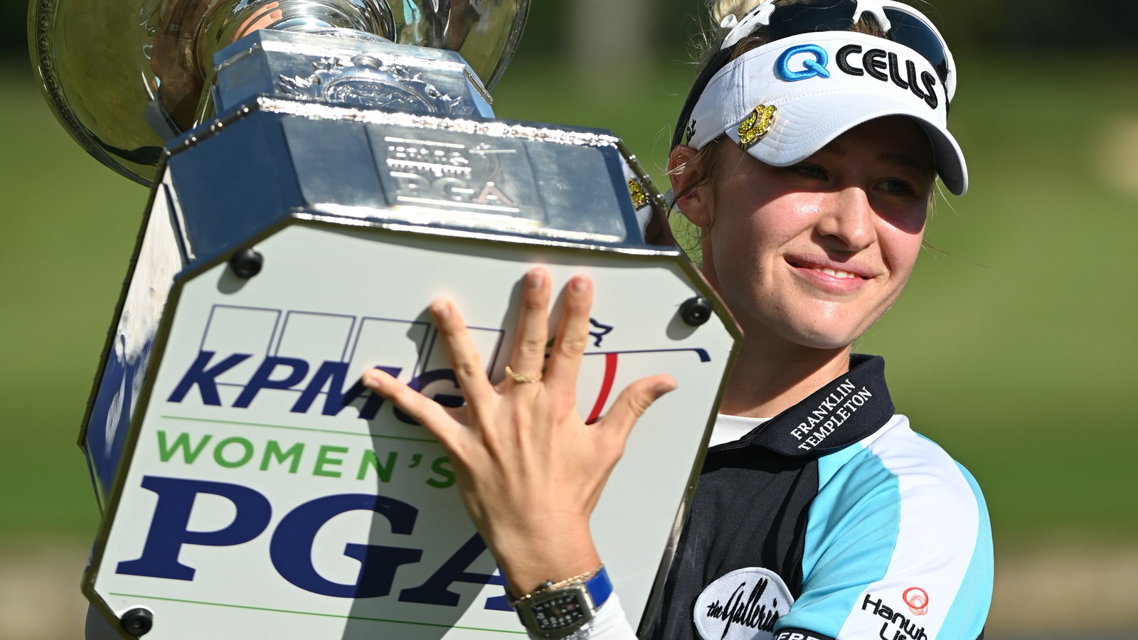Nelly Korda WINS Women's PGA Championship to become new WORLD NO. 1
