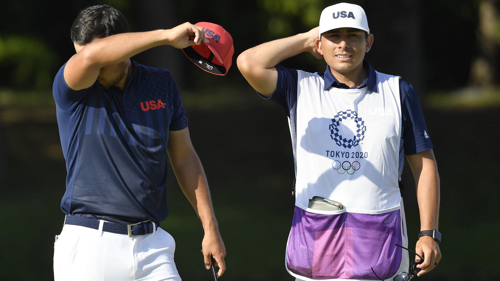Should golf caddies also receive a gold medal at the Olympic Games?