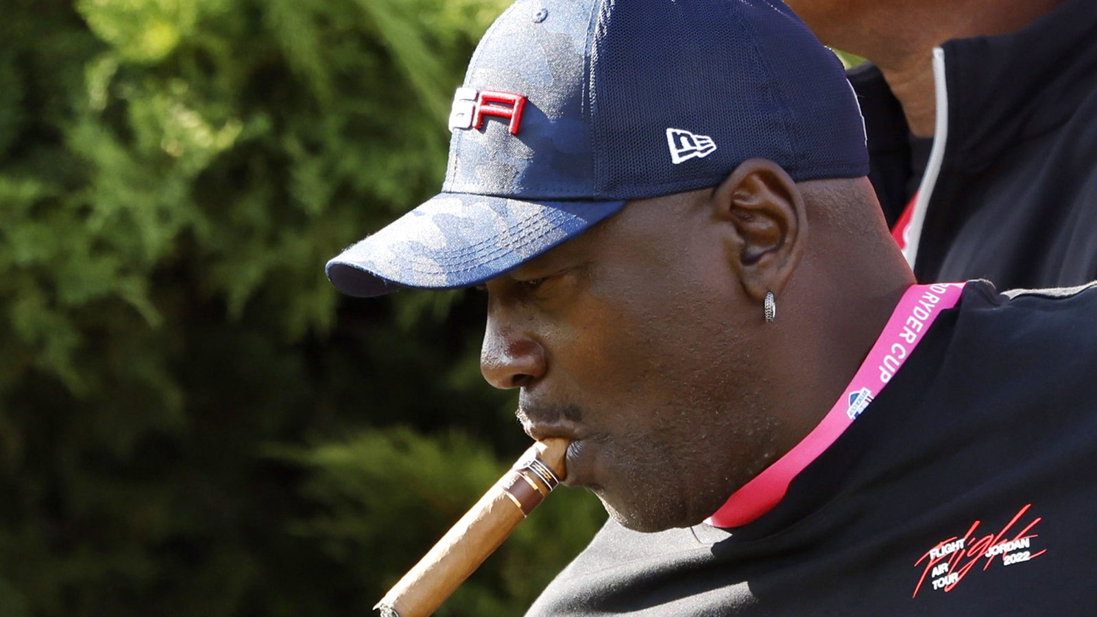 Michael Jordan reacts in style to CLUTCH Dustin Johnson putt at the Ryder Cup