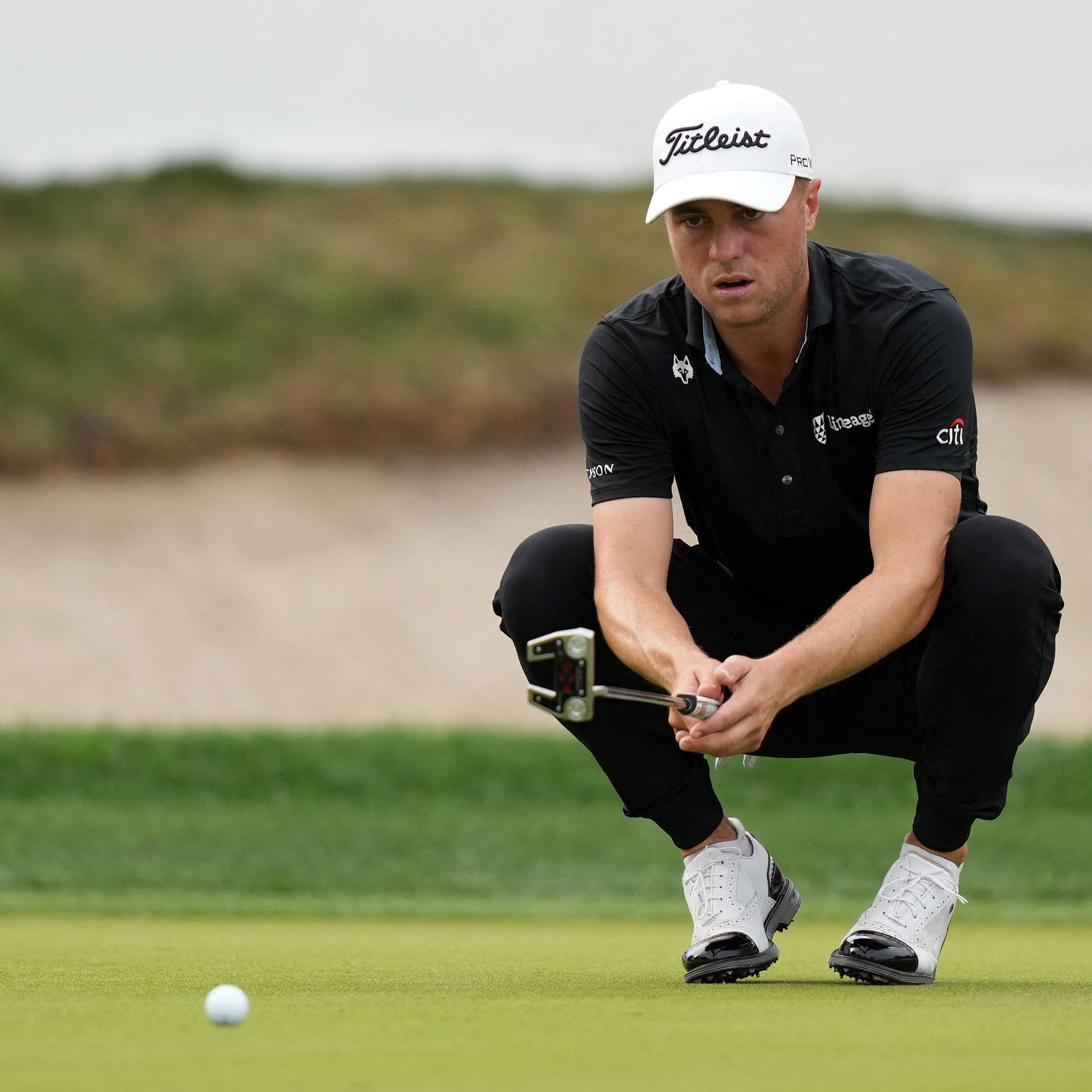 Justin Thomas wears CONTROVERSIAL trousers at Valspar Championship