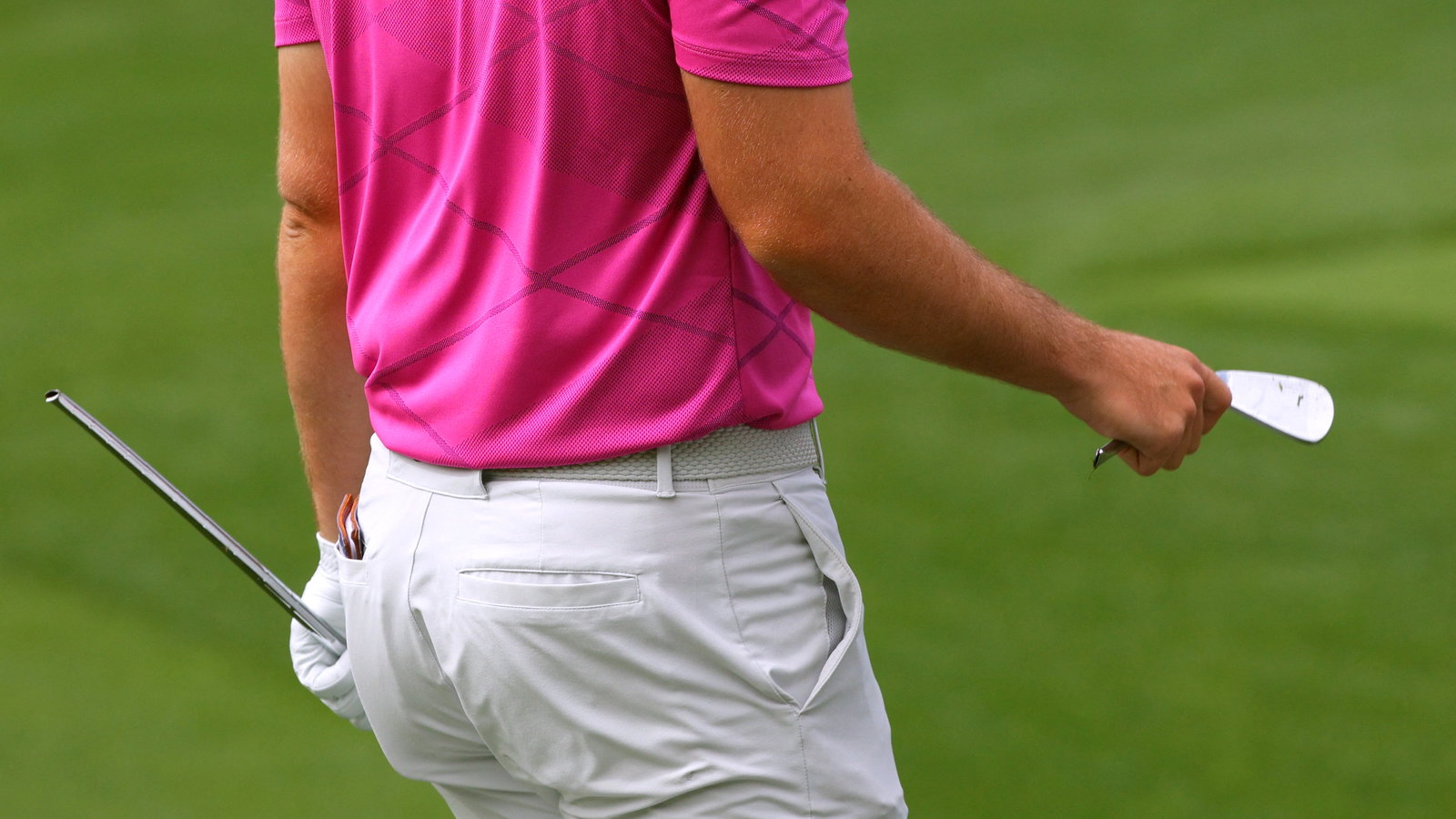 Matthew Wolff SNAPS CLUB just four holes into The Masters