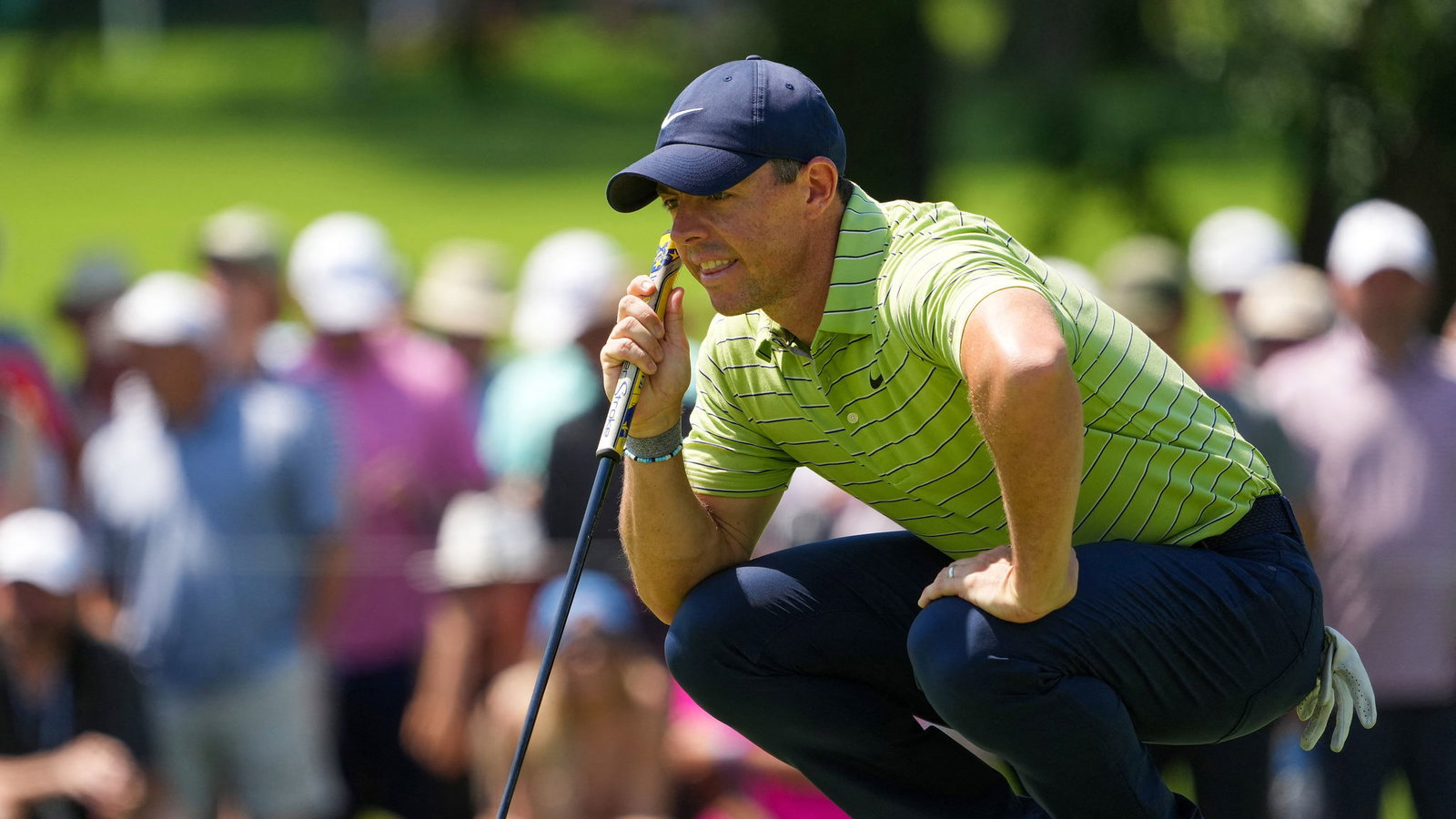 Rory McIlroy supports suicide prevention charity on Twitter