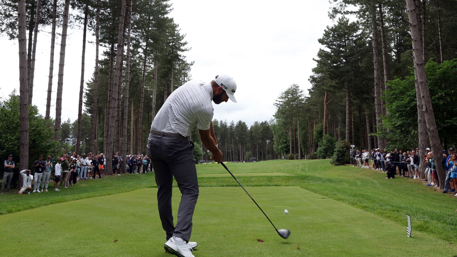 "Feels dirty but I like it" Golf fans react to first LIV Golf broadcast