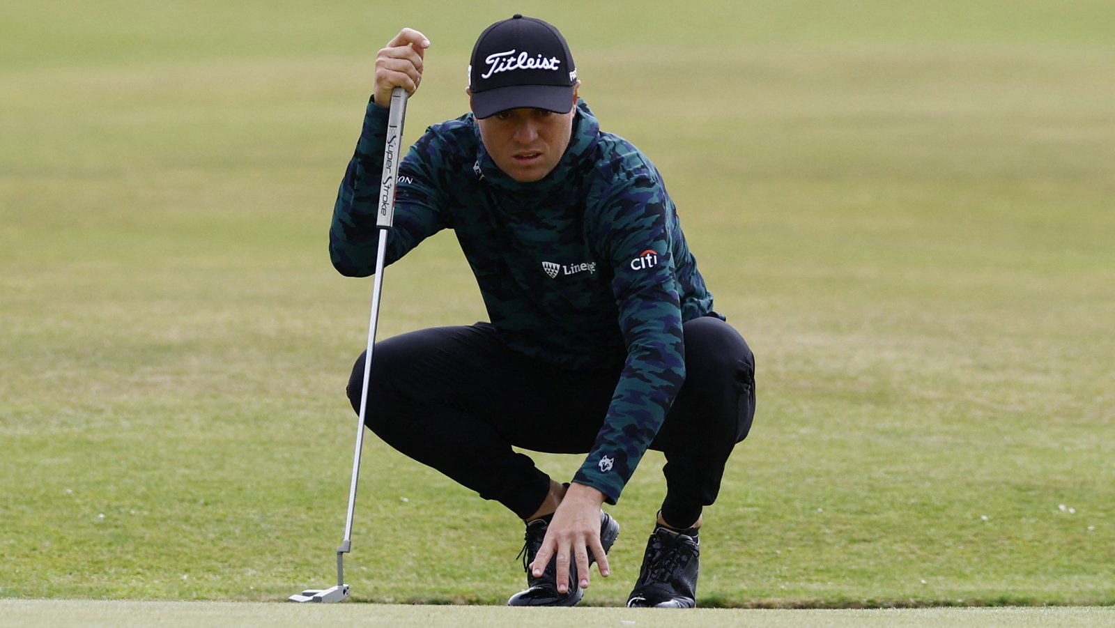 The Open: Golf fans react to Justin Thomas' outfit on day one at St Andrews