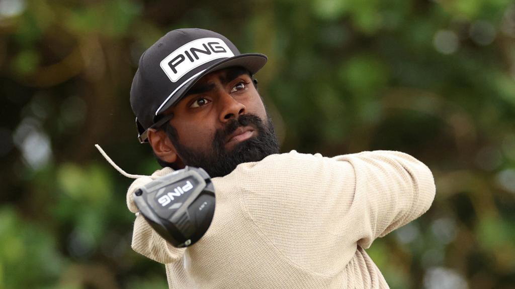 WATCH: PGA Tour pro Theegala hits quite simply bizarre shot at QBE Shootout