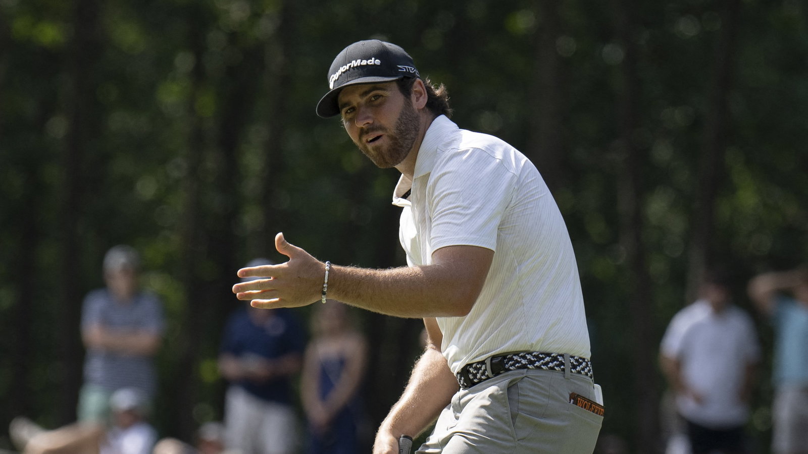 Matthew Wolff breaks putter during LIV Golf Boston final round